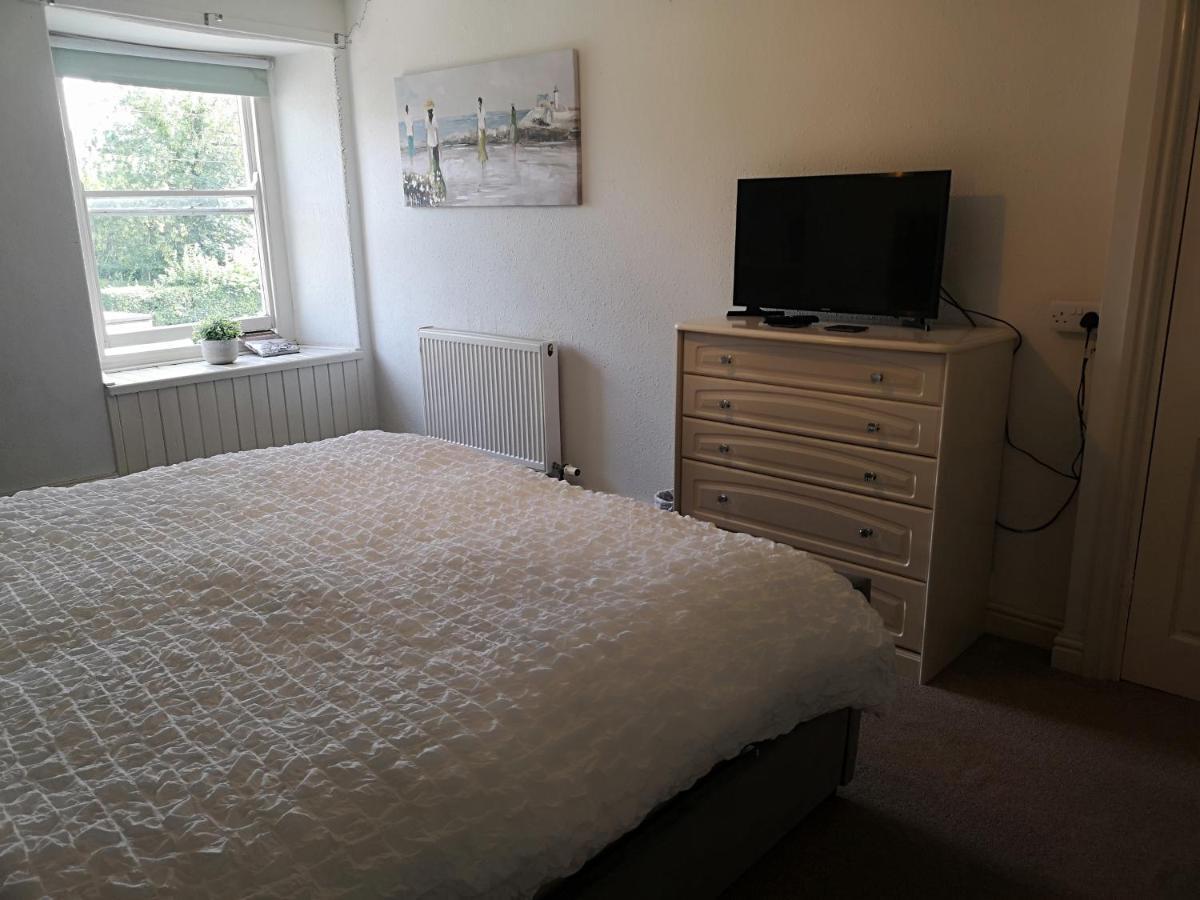 Red Lion Hotel Ystrad Meurig Bagian luar foto
