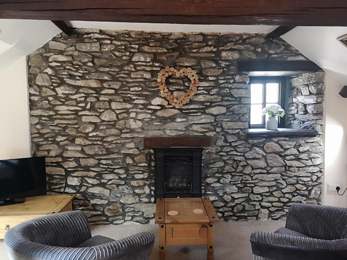 Red Lion Hotel Ystrad Meurig Bagian luar foto