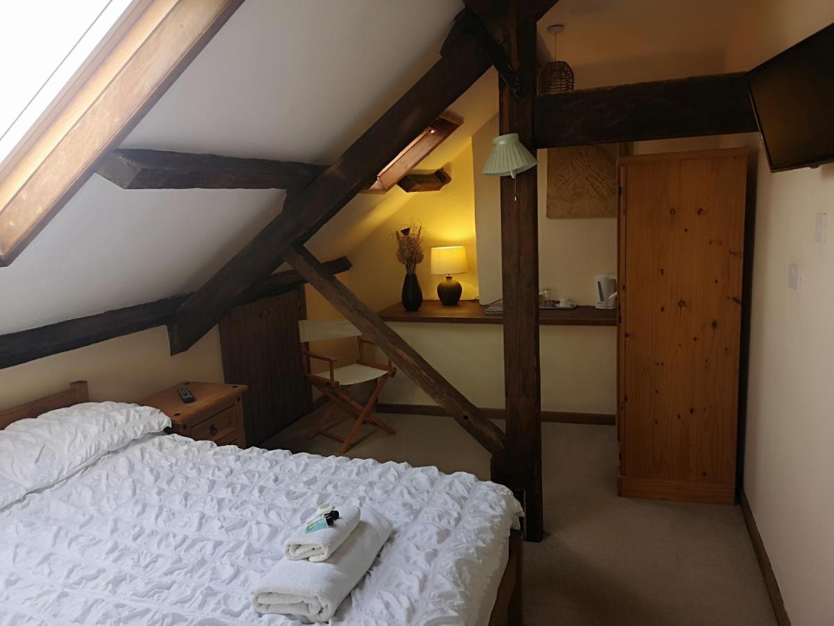 Red Lion Hotel Ystrad Meurig Bagian luar foto